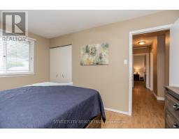 9 COTTONWOOD CRESCENT SW - 27