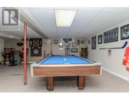 9 COTTONWOOD CRESCENT SW - 38