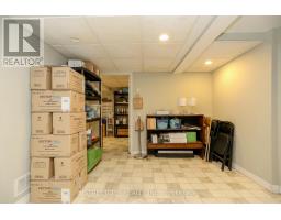 9 COTTONWOOD CRESCENT SW - 39