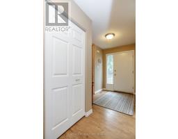 9 COTTONWOOD CRESCENT SW - 8