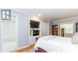 82 COMPTON CRESCENT - 22