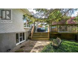 82 COMPTON CRESCENT - 44