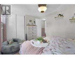 152 - 166 SOUTHDALE ROAD W - 19