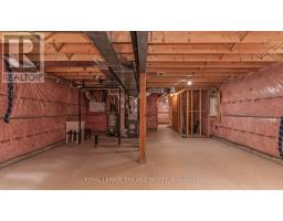 1824 FOXRIDGE CRESCENT - 28