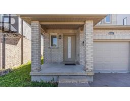 1824 FOXRIDGE CRESCENT - 4