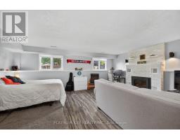 2 ARVA COURT - 19