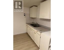 264 TROTT DRIVE - 28