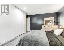 10 BERKSHIRE COURT - 20