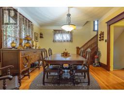 983 ORMSBY STREET - 10