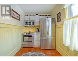983 ORMSBY STREET - 18