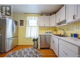 983 ORMSBY STREET - 19