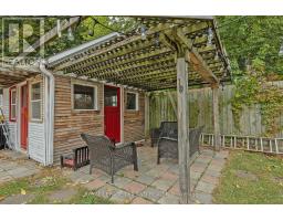 983 ORMSBY STREET - 32
