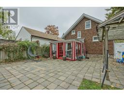 983 ORMSBY STREET - 33