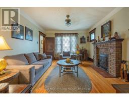 983 ORMSBY STREET - 7