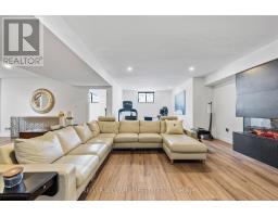 490 EAGLETRACE DRIVE - 34