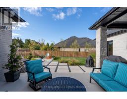 490 EAGLETRACE DRIVE - 46