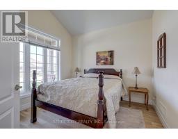 70 ACORN TRAIL - 23