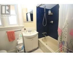 1051 RICHMOND STREET - 13