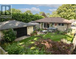 214 MANITOULIN DRIVE - 33