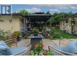 214 MANITOULIN DRIVE - 38