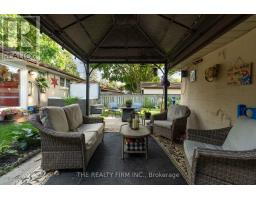 214 MANITOULIN DRIVE - 40