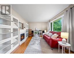 214 MANITOULIN DRIVE - 8