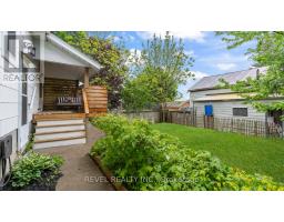 15 VICTORIA AVENUE E - 42