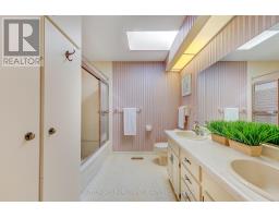 19 - 93 PINE VALLEY GATE - 32