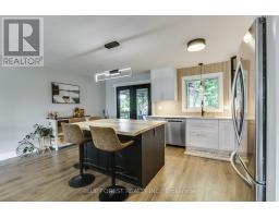 512 DARCY DRIVE - 9