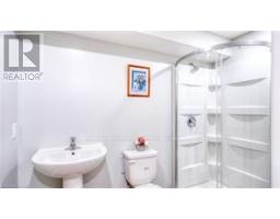 47 ASHBERRY PLACE - 12