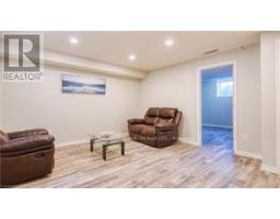 47 ASHBERRY PLACE - 9