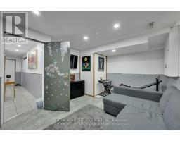 71 - 320 WESTMINSTER AVENUE - 13