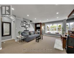 71 - 320 WESTMINSTER AVENUE - 9