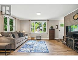 7 MAGEE STREET - 12