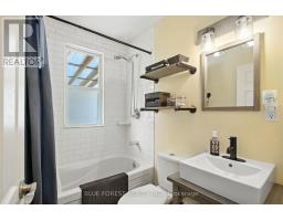 7 MAGEE STREET - 14