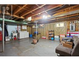 7 MAGEE STREET - 41
