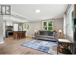 7 MAGEE STREET - 6