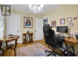 715 LEROY AVENUE - 28