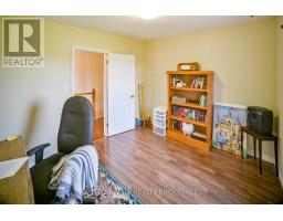 23615 GLEN OAK ROAD - 36