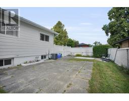 10 FRONTENAC ROAD - 31