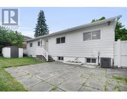 10 FRONTENAC ROAD - 35