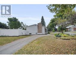 10 FRONTENAC ROAD - 5
