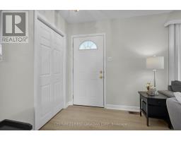 10 FRONTENAC ROAD - 7