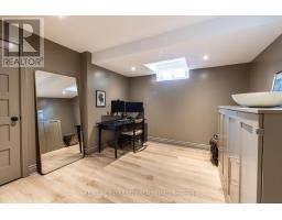 144 SPRINGFIELD CRESCENT - 30