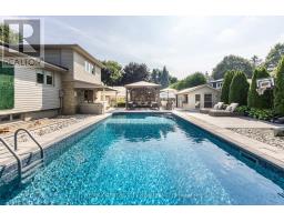 144 SPRINGFIELD CRESCENT - 36