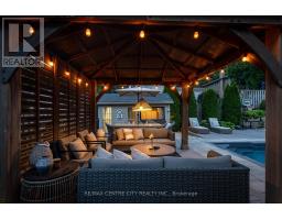 144 SPRINGFIELD CRESCENT - 40
