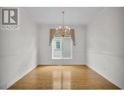 13 - 481 BLUE JAY DRIVE - 12