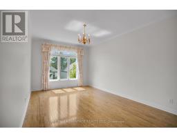13 - 481 BLUE JAY DRIVE - 23