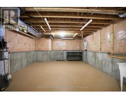 13 - 481 BLUE JAY DRIVE - 41