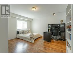 1018 WILLOW DRIVE - 12